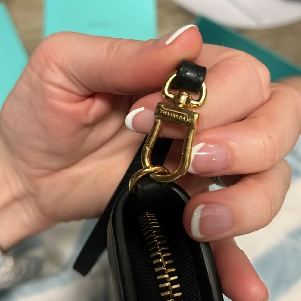 🤩 2 Tiffany & Co Half Moon Wallets 🤩 - Picture 8 of 14